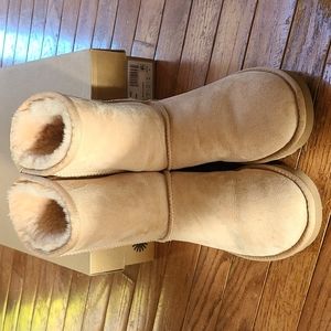 Ugg Classic w/ glitter